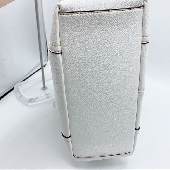 White Hobo Bag w/chunky Silver Rings‎ - Picture 8 of 16